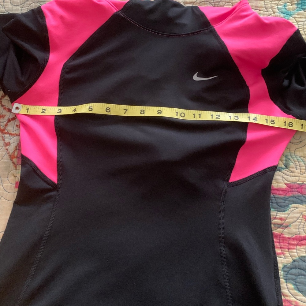 🔥SALE🔥NIKE🩷 HOODIE! PRO DRY-FIT COLOR BLOCK. EXCELLENT CONDITION! - Picture 4 of 9